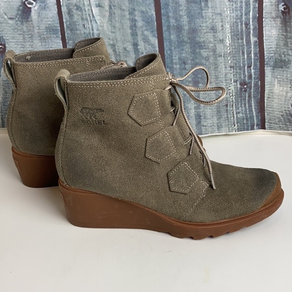 Sorel Toronto Lace-up Suede Wedge Bootie Green Tan Size 7 Winter Waterproof - Picture 10 of 15